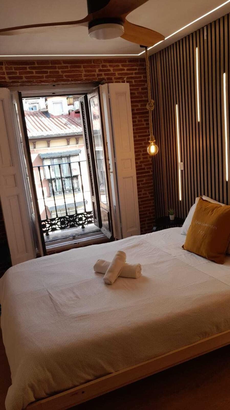 Apartamentos Preciados Madrid Room photo